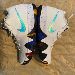 Nike Kyrie 4 NCAA